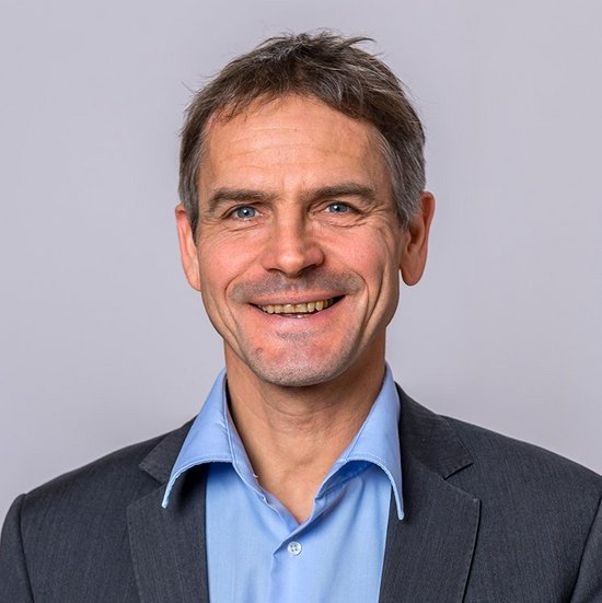 Gilbert Peikert} Gilbert Peikert